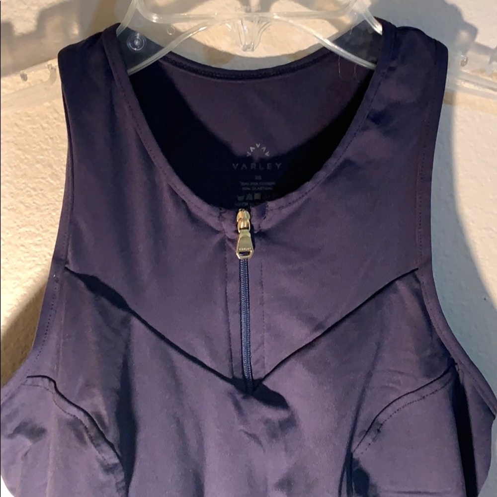 VARLEY navy blue elastic crop tank! - Picture 2 of 8